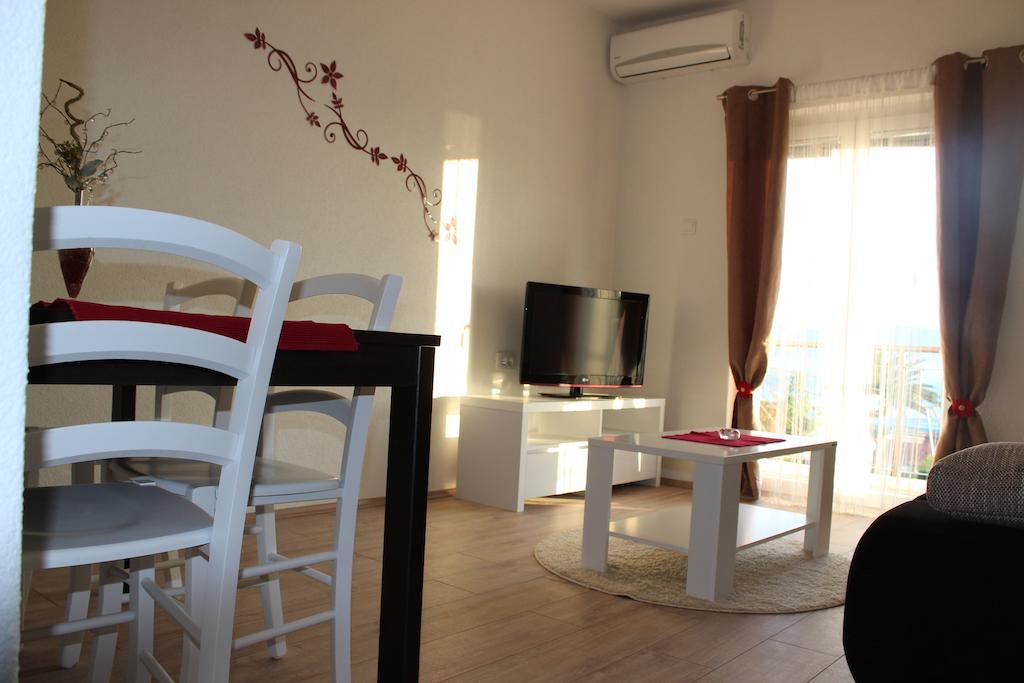 Apartments Mateljak Gradac  Room photo
